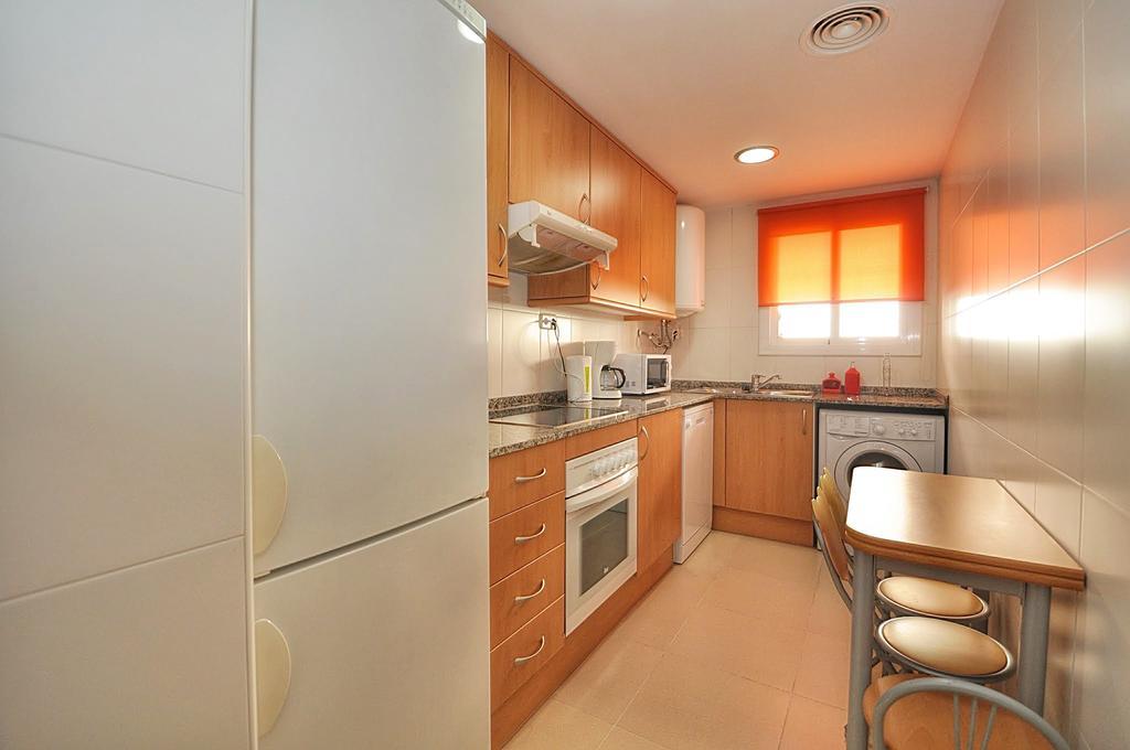 Apartamento Adia 滨海略雷特 外观 照片