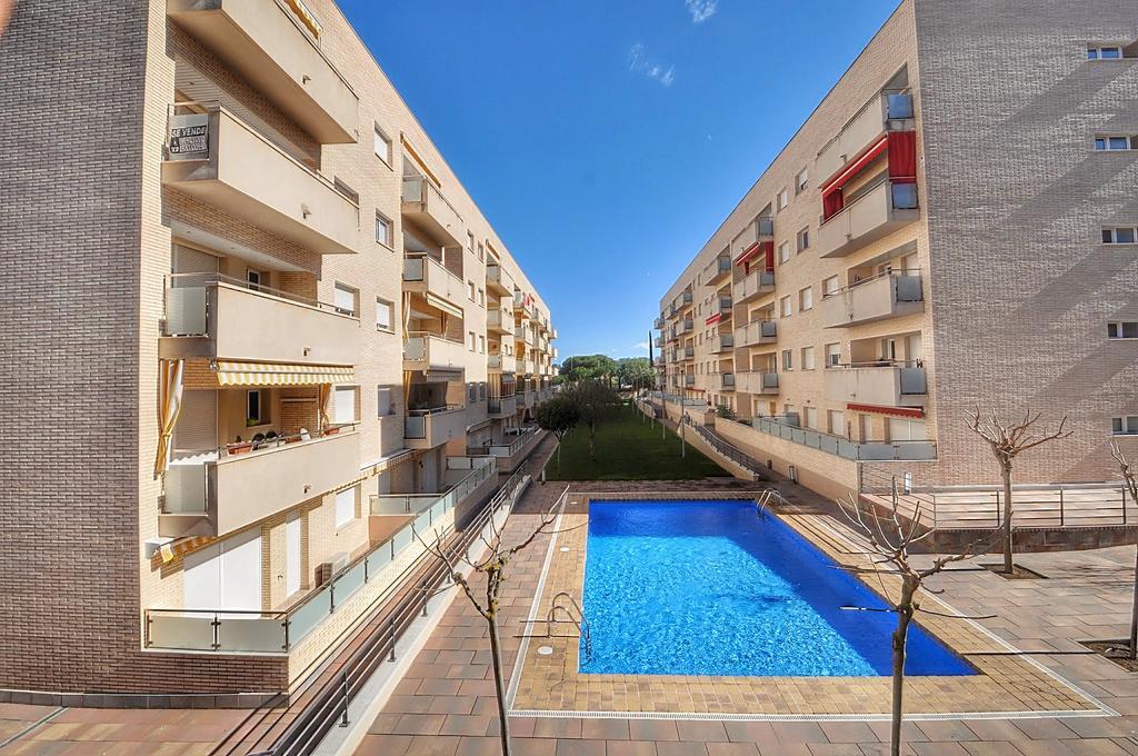 Apartamento Adia 滨海略雷特 外观 照片